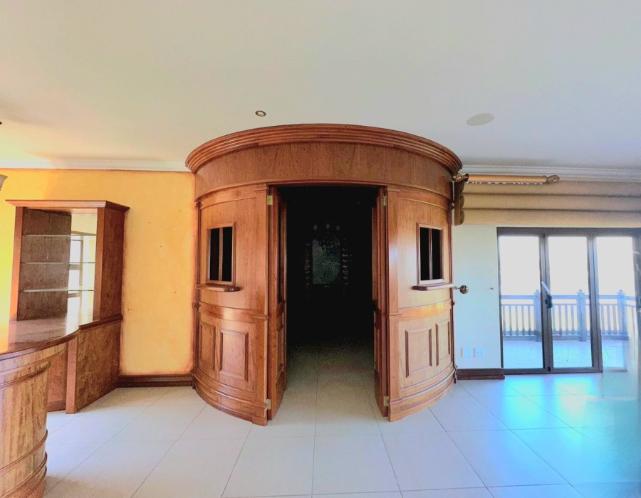 5 Bedroom Property for Sale in Ifafi North West